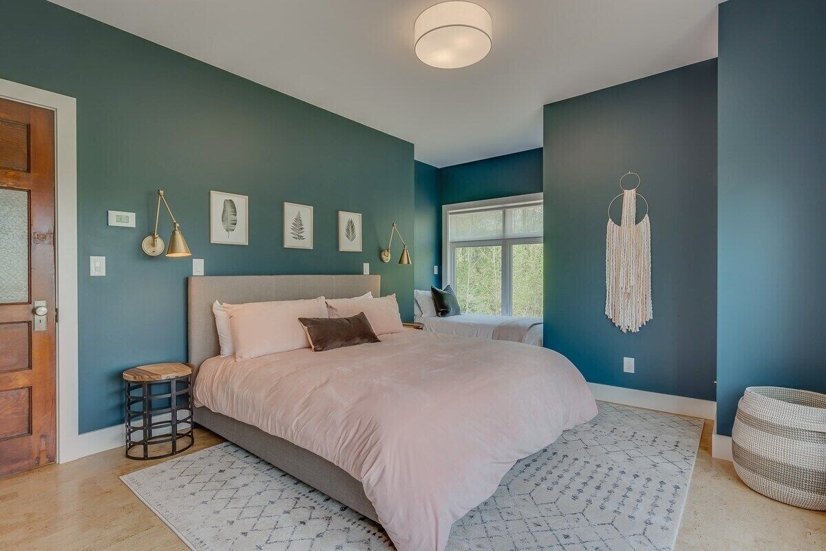 Standard Room Payment Plan: $475 Down, $1185 Total