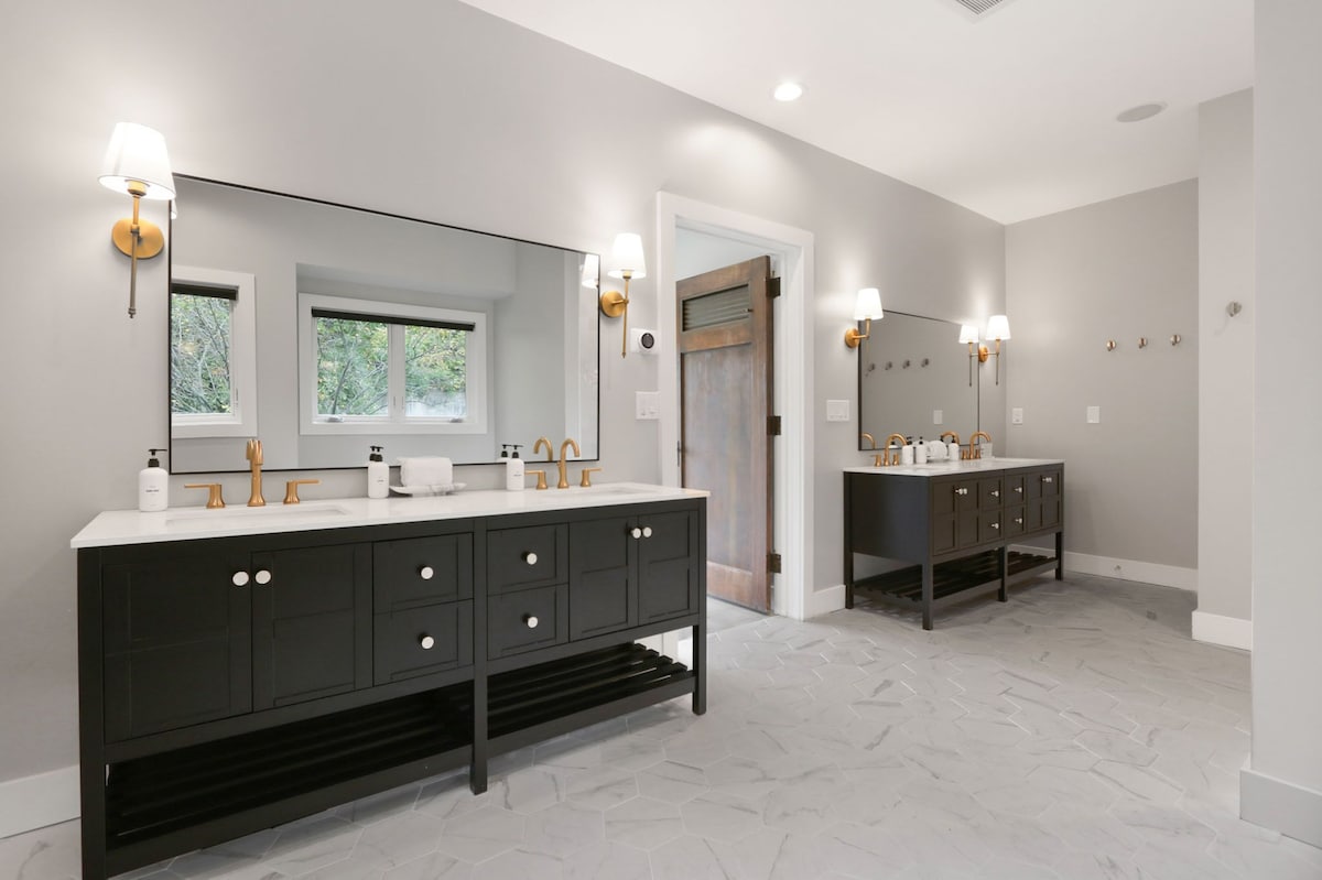 Premium Room Payment Plan: $475 Down, $1385 Total